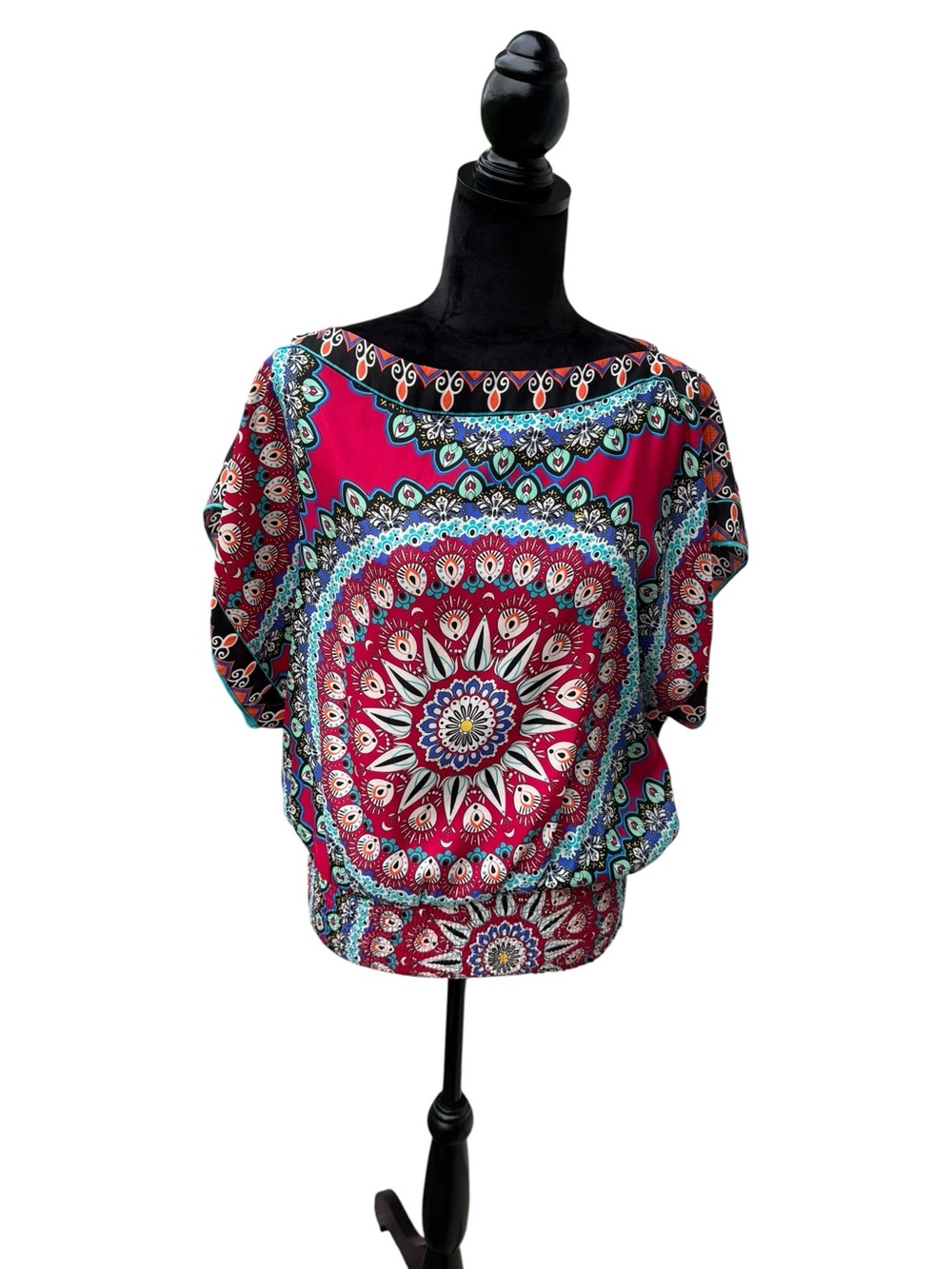 Rampage Boho Printed Dolman Sleeve Boat Neck Top in Fuchsia Elastic Hem M